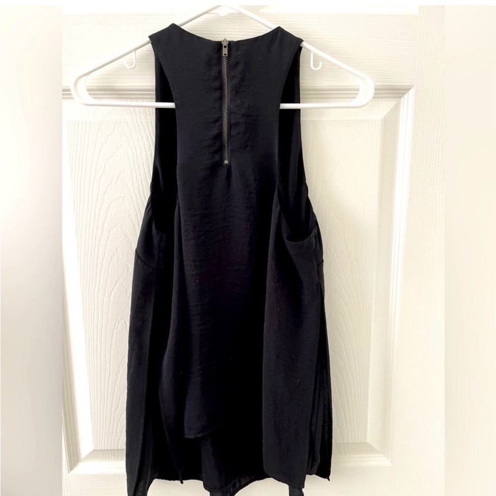 Banana Republic Black Sleeveless Tunic Tank with Back Zip